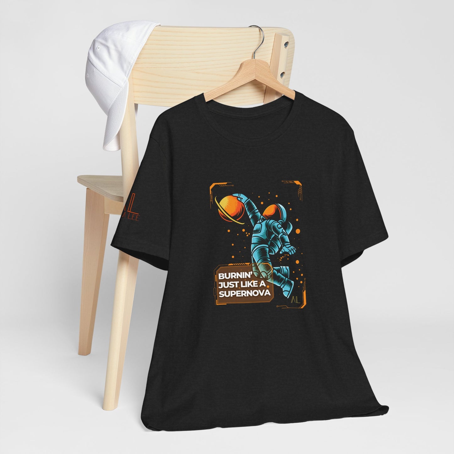 Dunking Astronaut Supernova - Unisex Short Sleeve Shirt